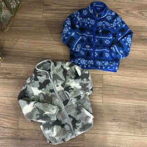 The Children’s Place toddler zip up fleece jackets (2) 💙🖤